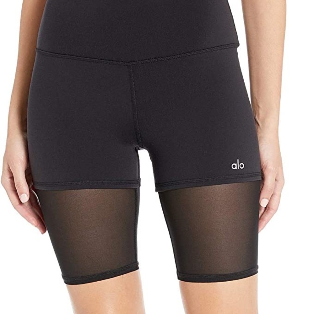 Alo Yoga High Waist Lavish Shorts